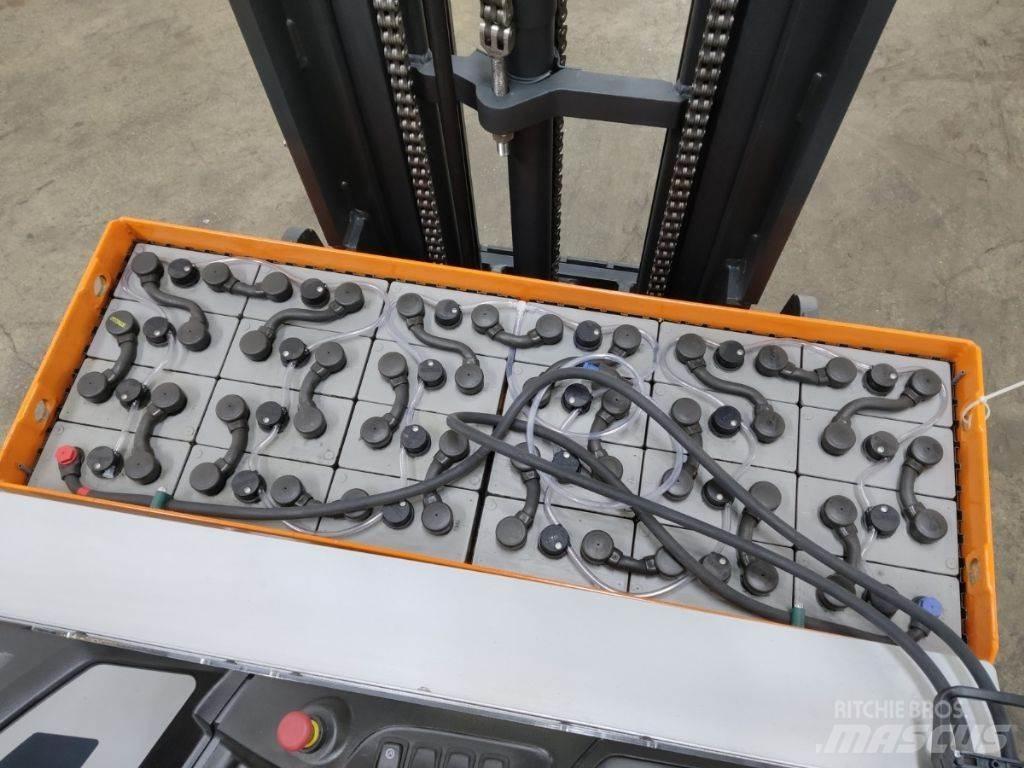 Still FM-X17 Reachtruck