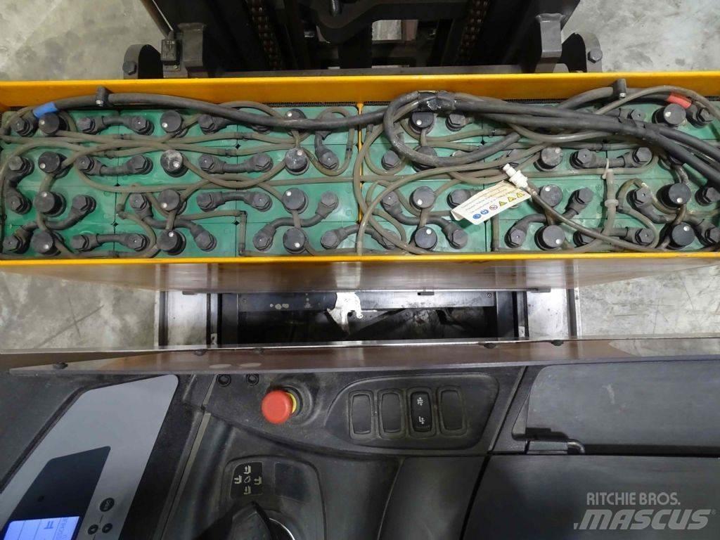 Still FM-X17 Reachtruck
