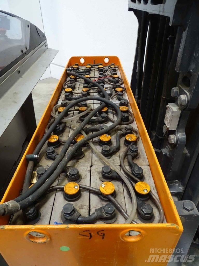 Still FM-X17 Reachtruck