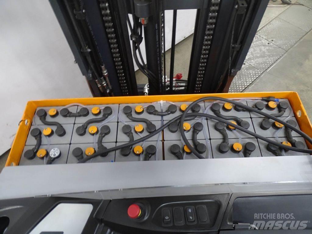 Still FM-X17 Reachtruck