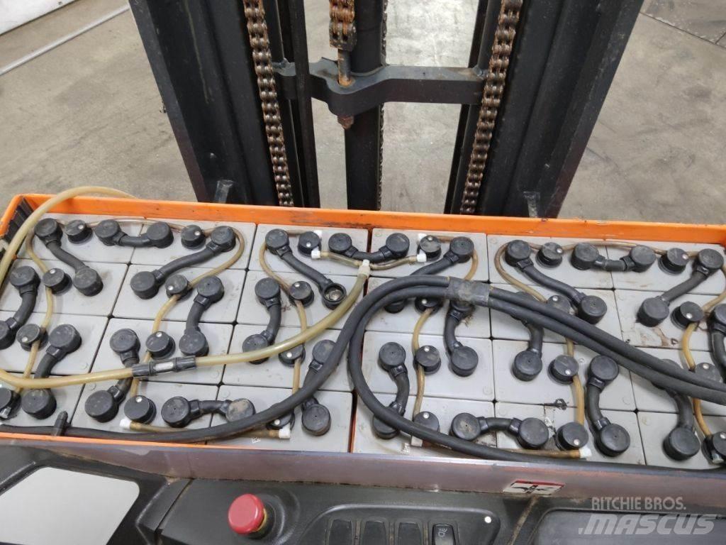 Still FM-X17 Reachtruck