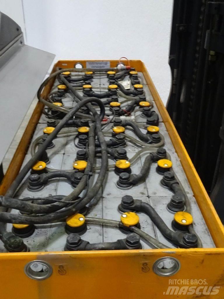 Still FM-X17 Reachtruck