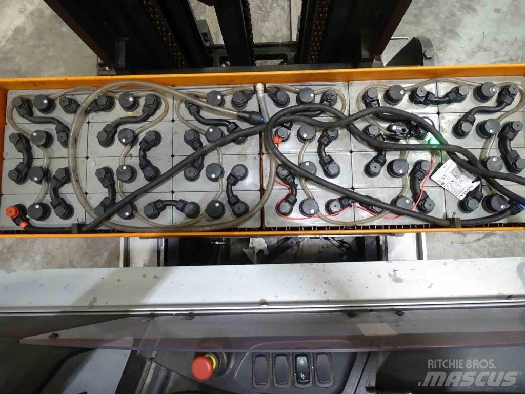 Still FM-X17 Reachtruck
