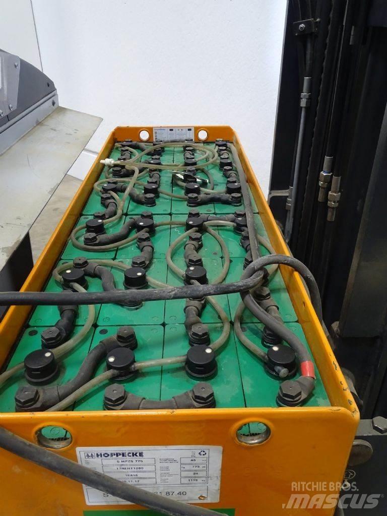 Still FM-X17 Reachtruck