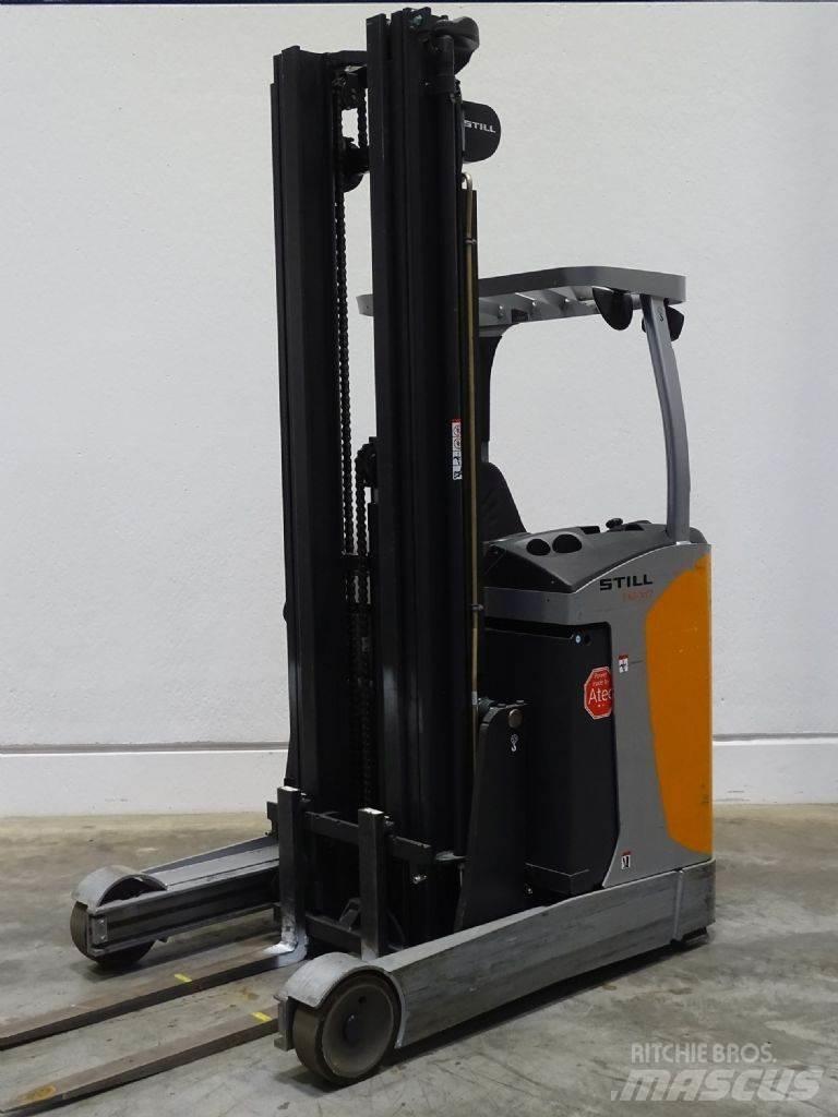 Still FM-X17 Reachtruck