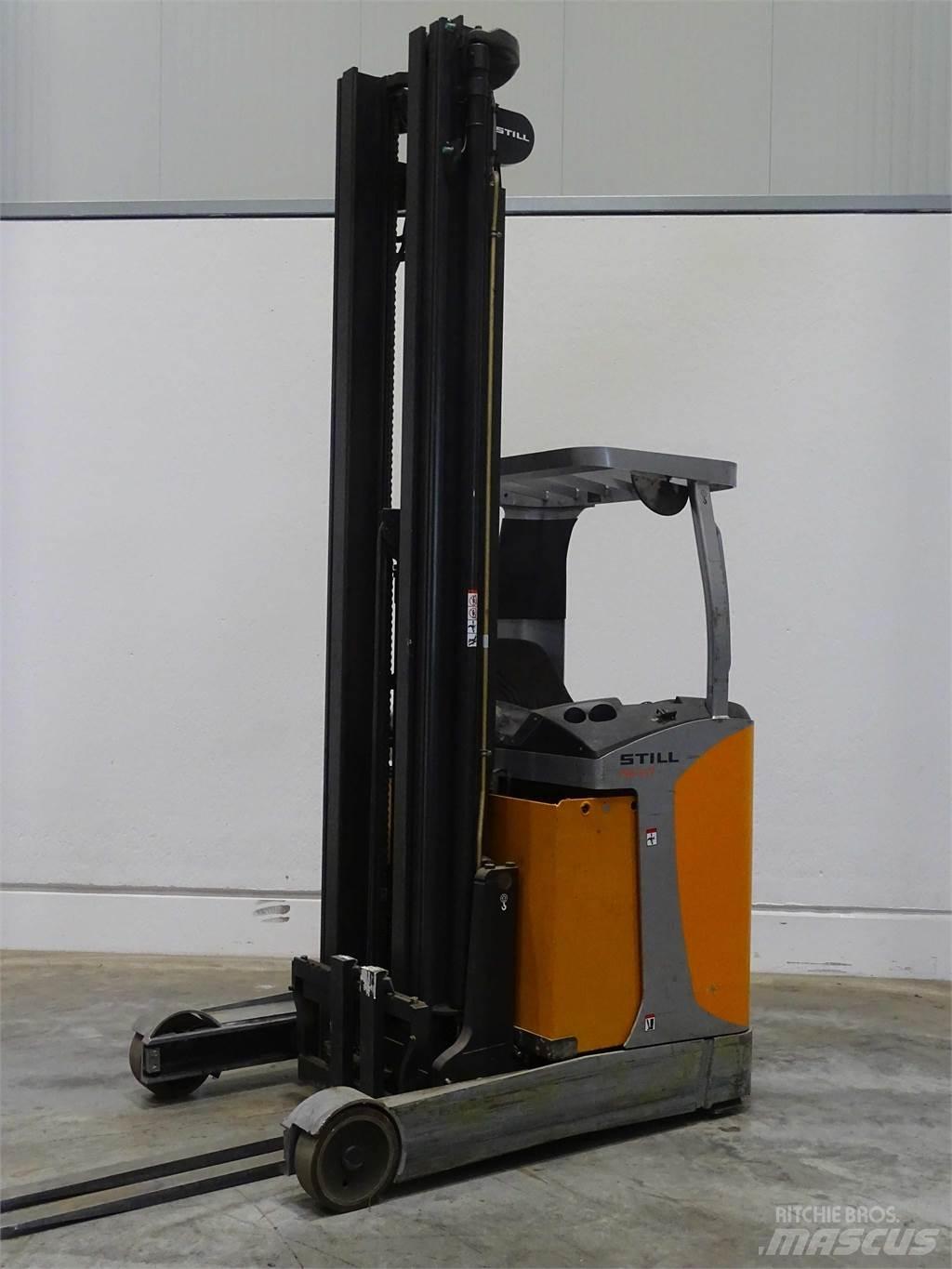 Still FM-X17 Reachtruck