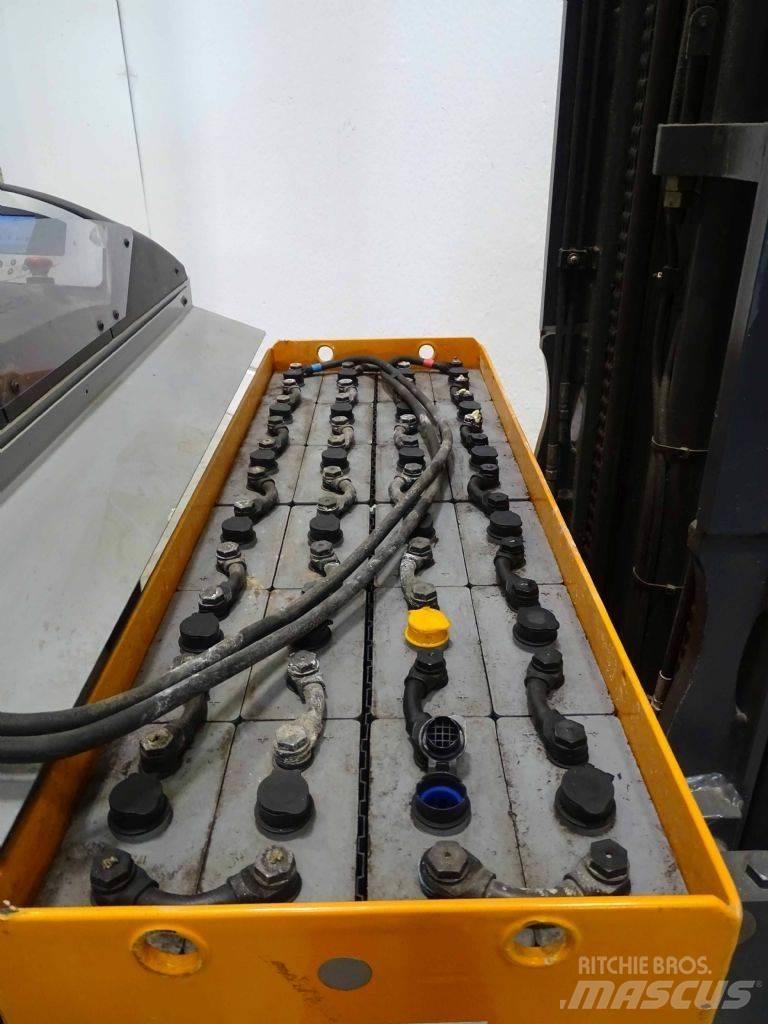 Still FM-X17 Reachtruck