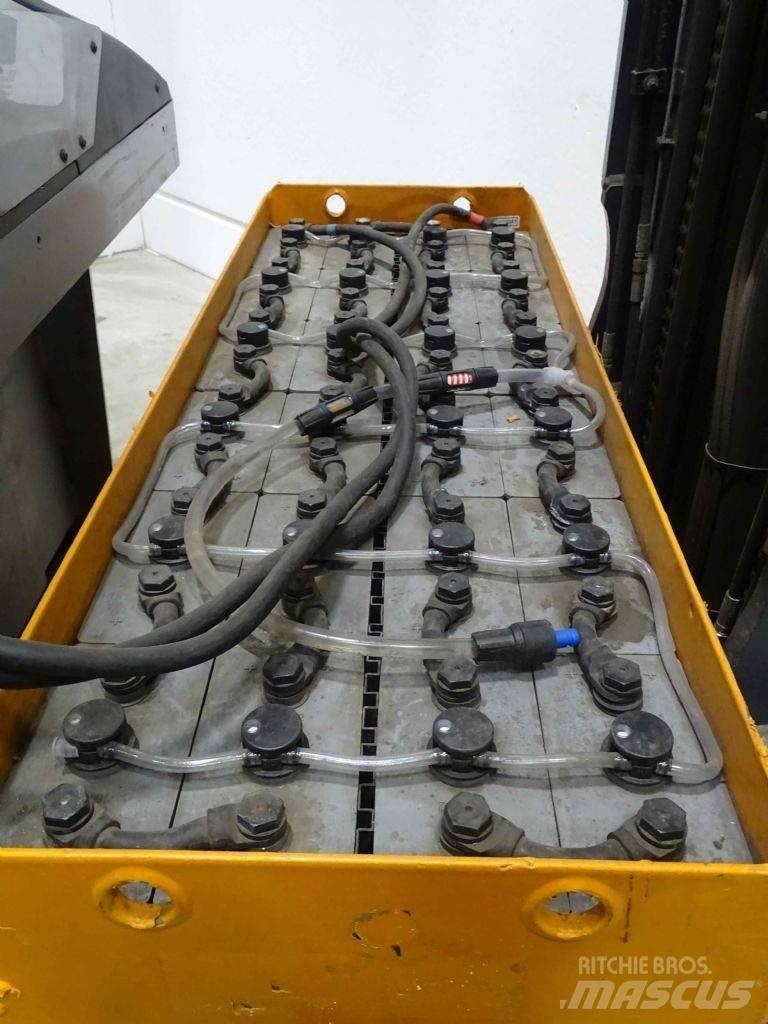 Still FM-X17 Reachtruck