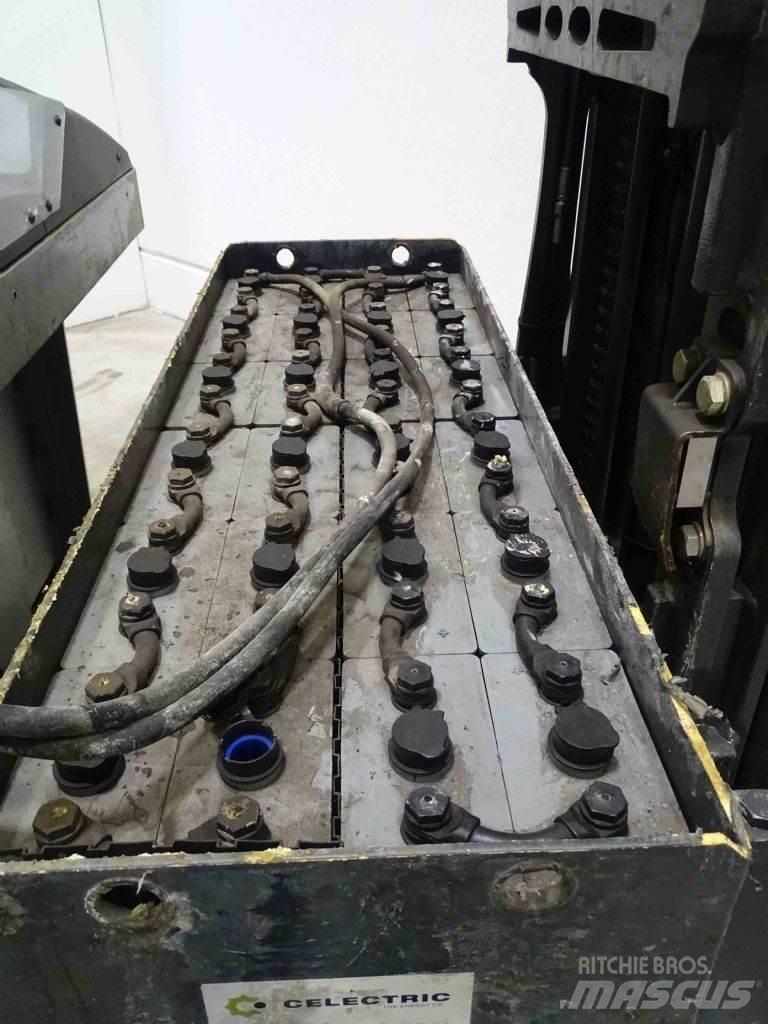 Still FM-X17 Reachtruck
