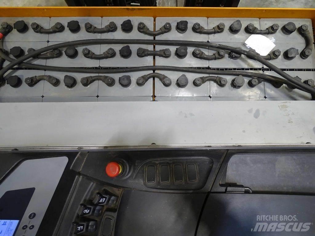 Still FM-X17 Reachtruck