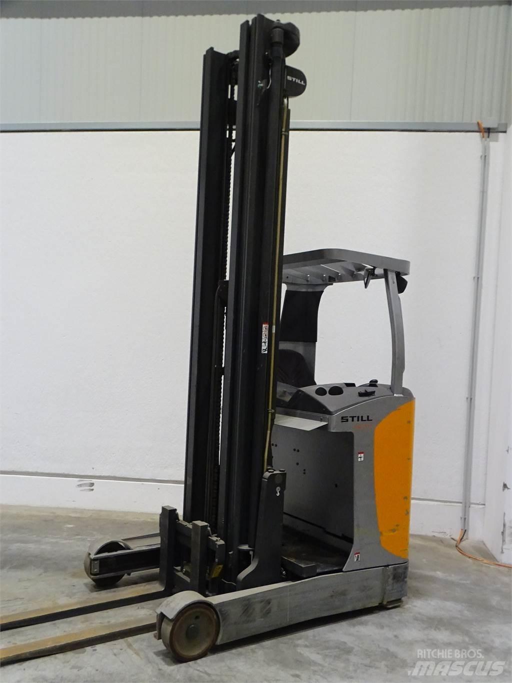 Still FM-X17 Reachtruck