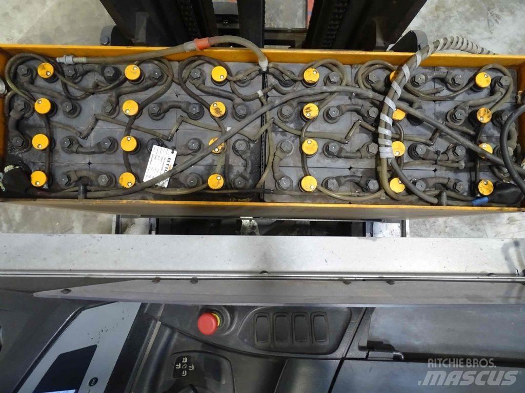 Still FM-X17 Reachtruck