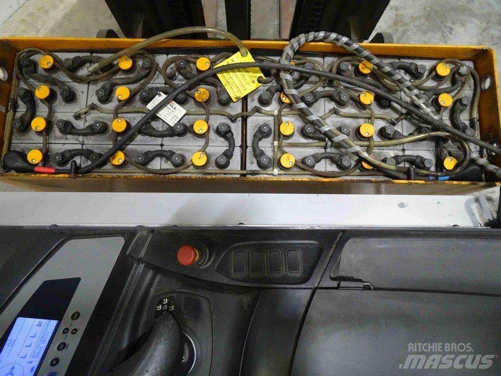 Still FM-X17 Reachtruck