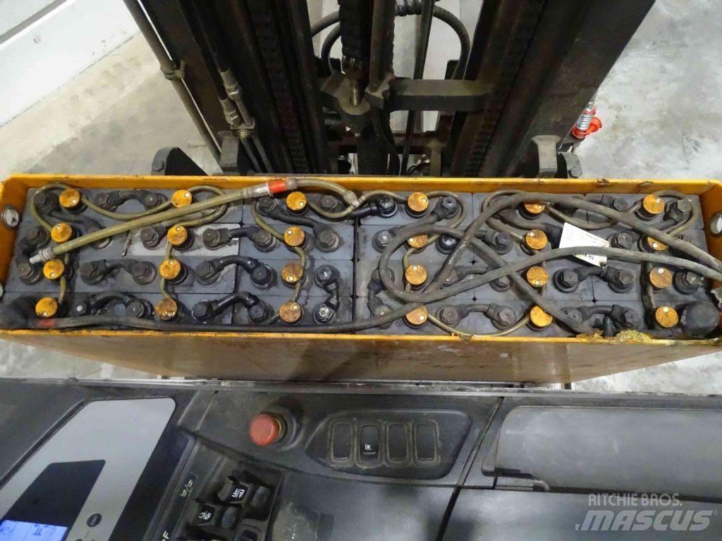 Still FM-X17 Reachtruck