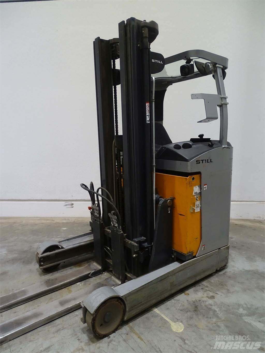 Still FM-X17 Reachtruck