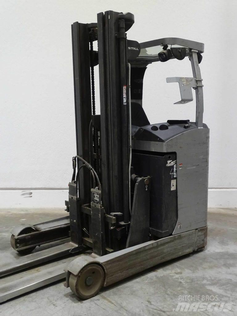 Still FM-X17 Reachtruck
