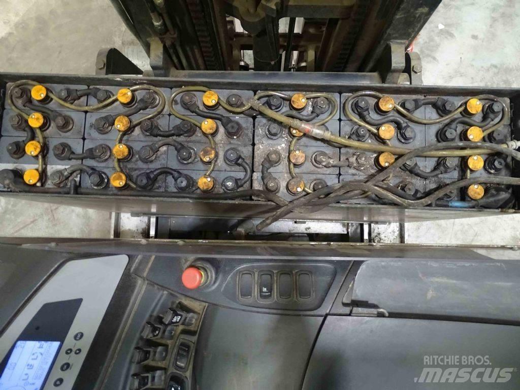 Still FM-X17 Reachtruck