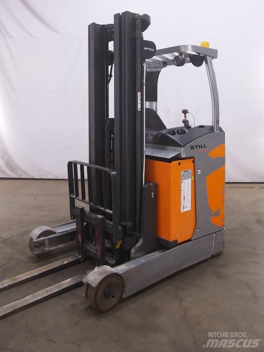 Still FM-X17 Reachtruck