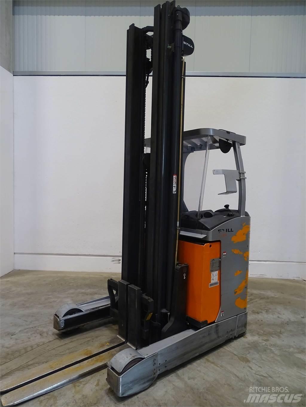 Still FM-X17 Reachtruck