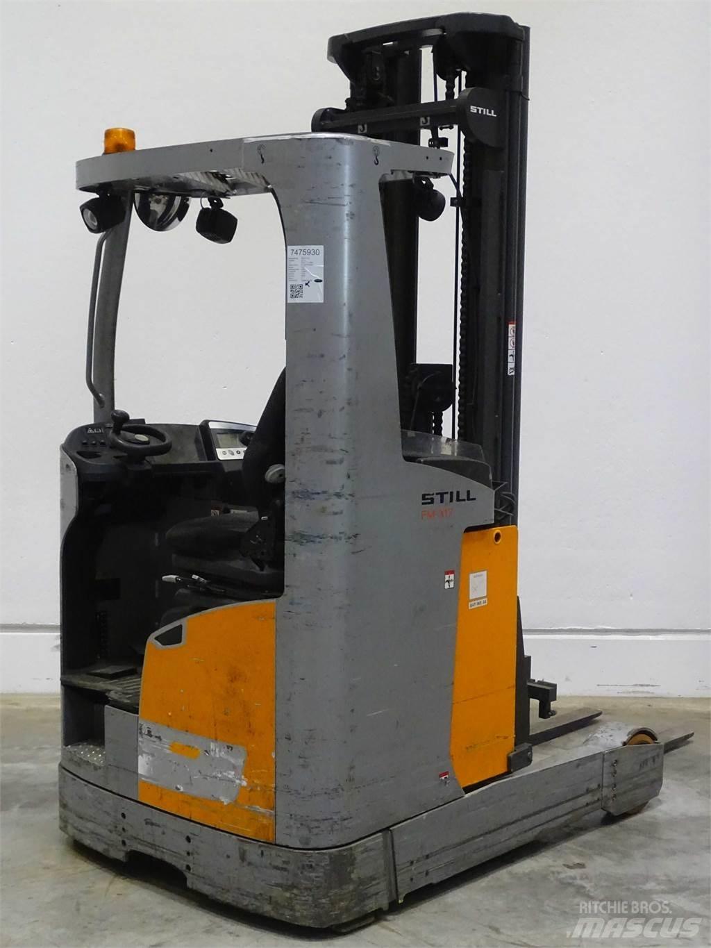 Still FM-X17 Reachtruck