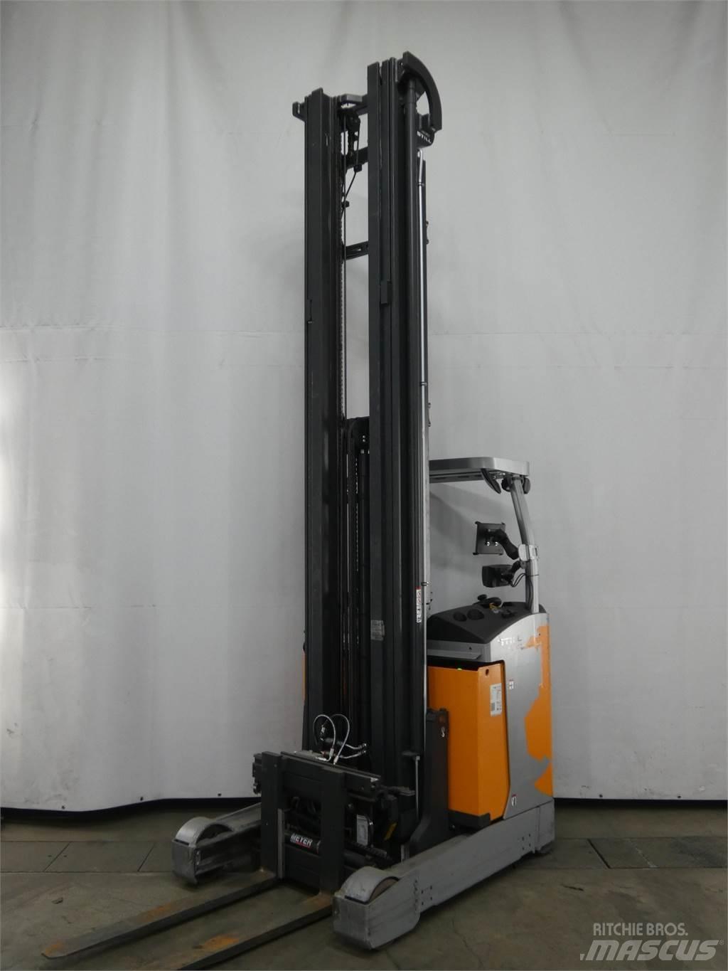 Still FM-X17 Reachtruck