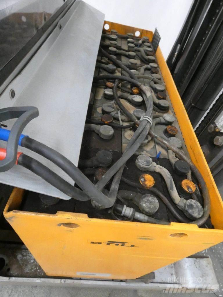Still FM-X17 Reachtruck