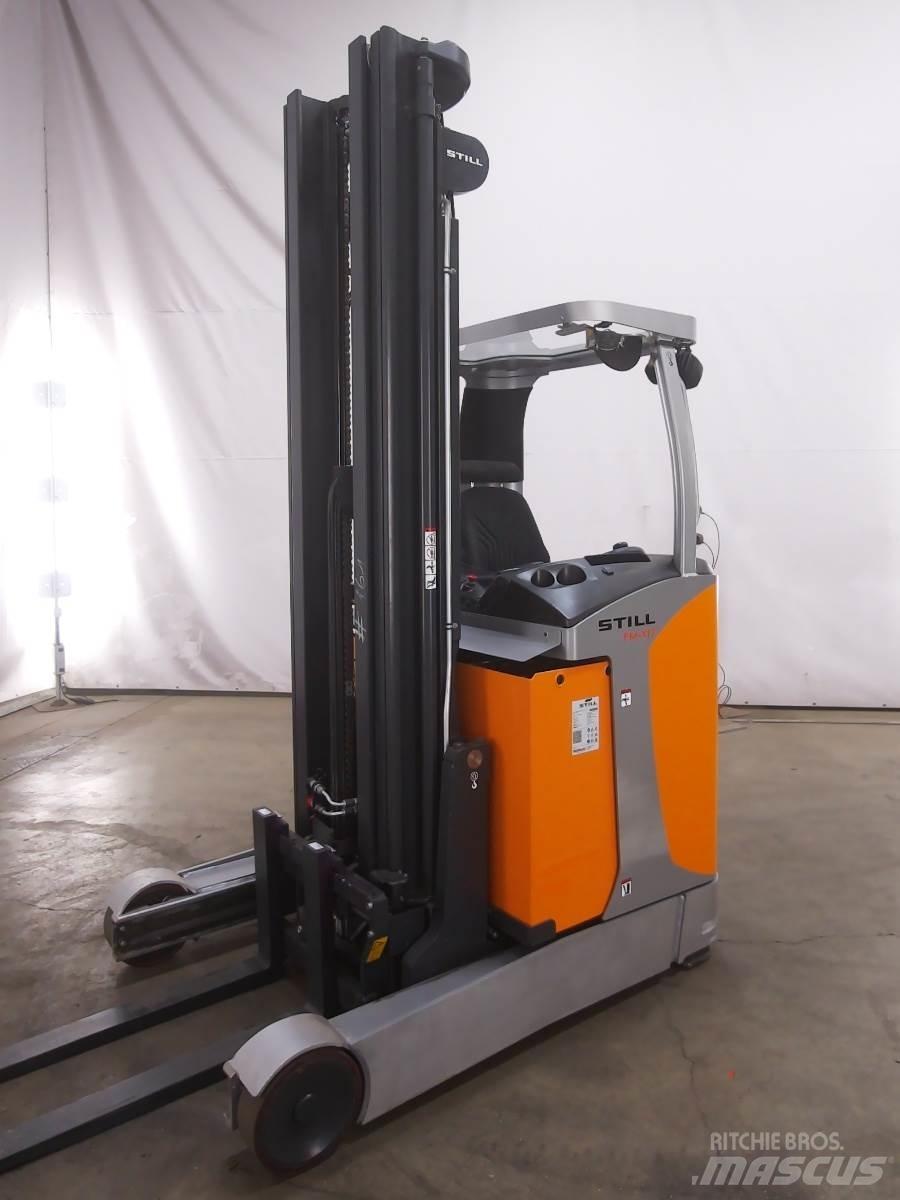 Still FM-X17 Reachtruck