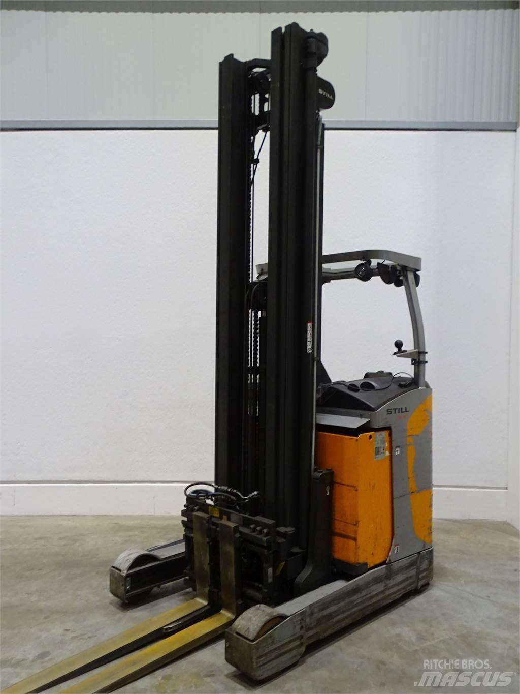 Still FM-X17 Reachtruck