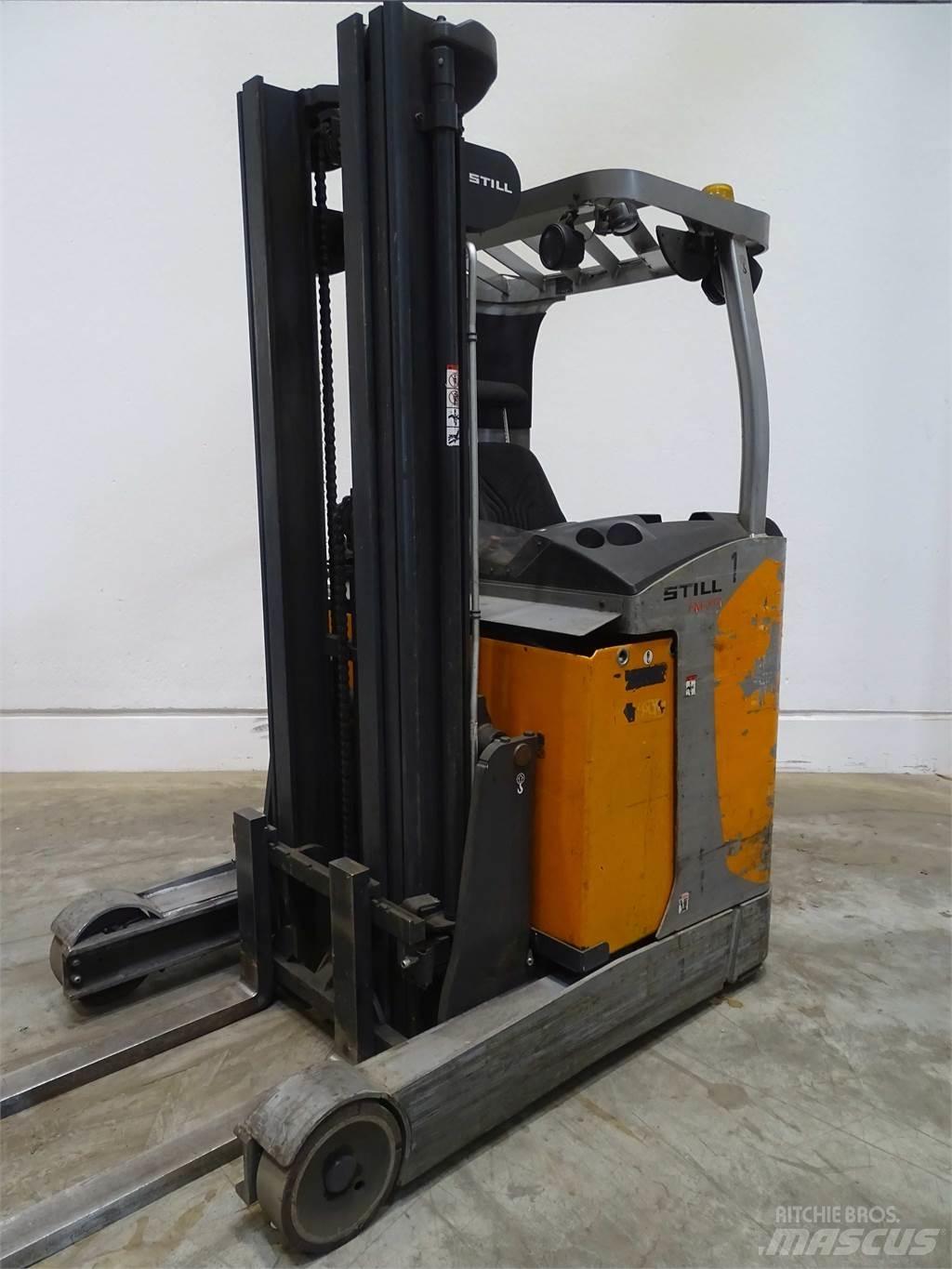Still FM-X17 Reachtruck