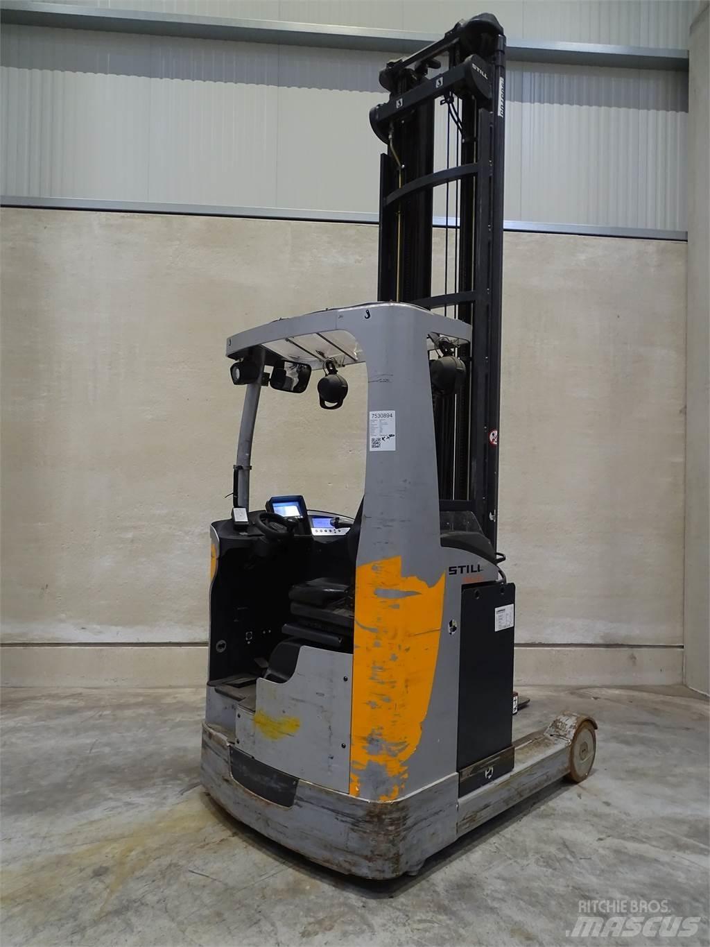 Still FM-X17 Reachtruck