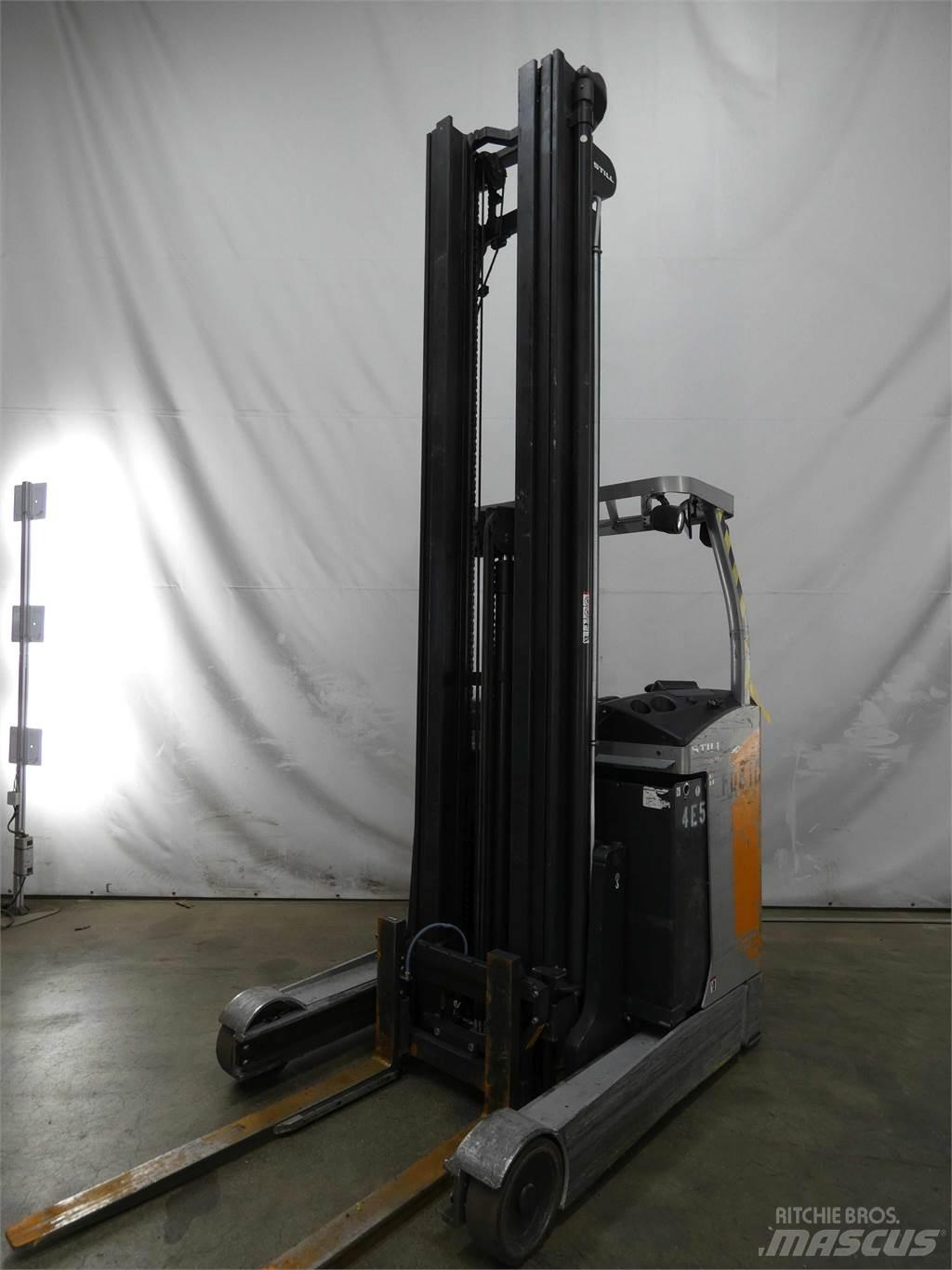 Still FM-X17 Reachtruck