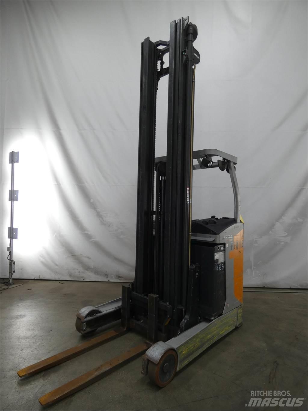 Still FM-X17 Reachtruck