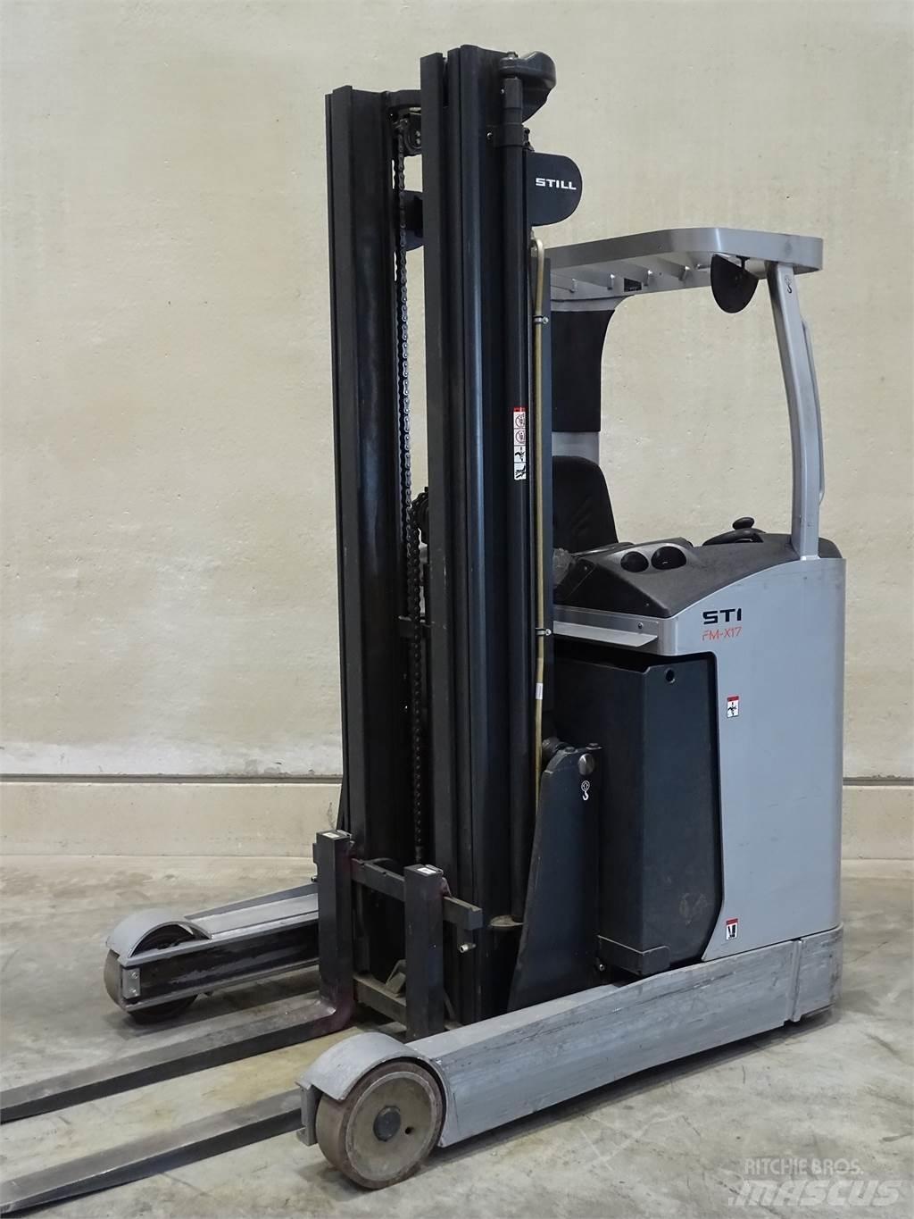 Still FM-X17 Reachtruck