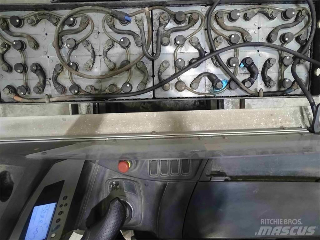 Still FM-X17SE Reachtruck
