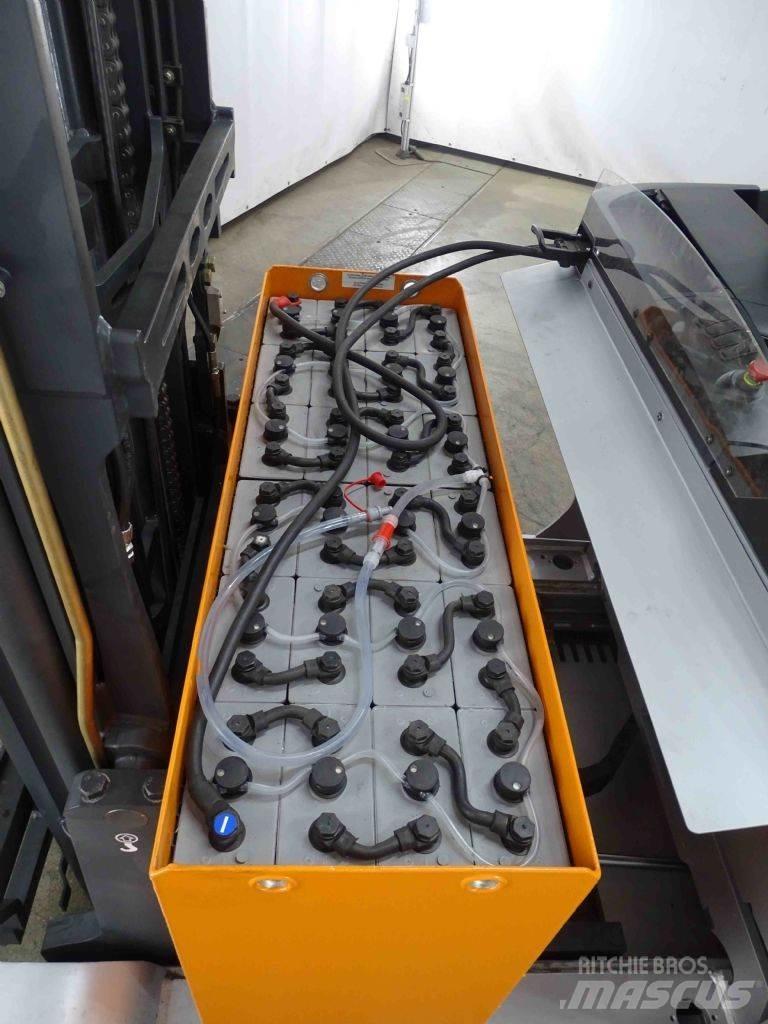Still FM-X20 Reachtruck