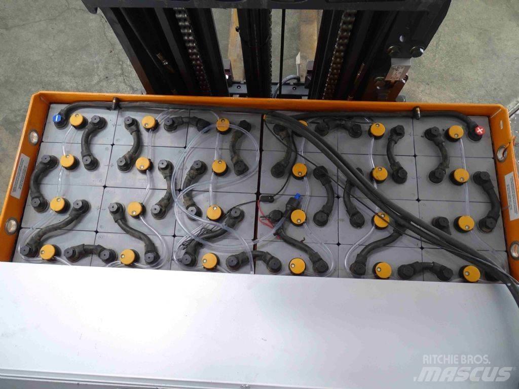 Still FM-X20 Reachtruck