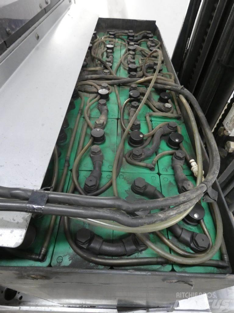 Still FM-X20 Reachtruck