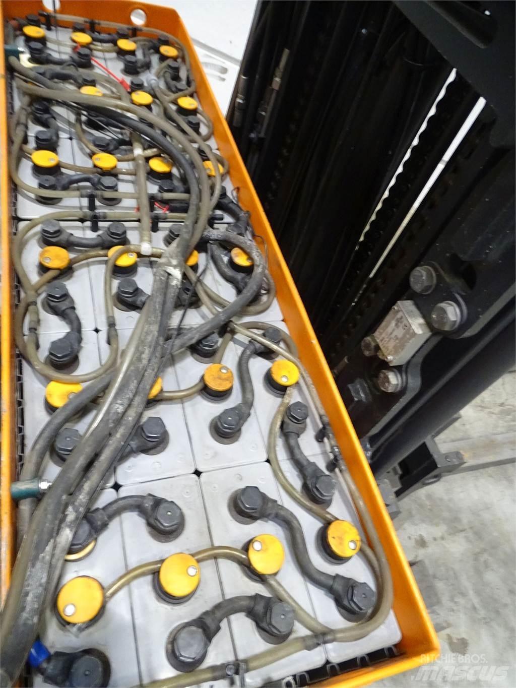 Still FM-X20 Reachtruck