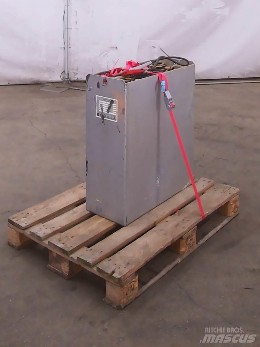  Weitere 24V465AH Gaffeltrucks - andre