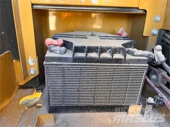 CAT 320 Gravemaskiner på larvebånd