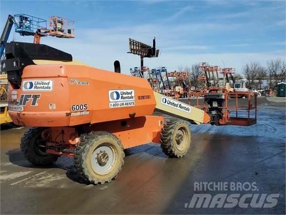 JLG 600S Teleskoplifte