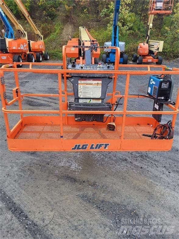 JLG 860SJ Teleskoplifte