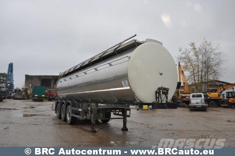 Berger SAPL 24 Semi-trailer med Tank