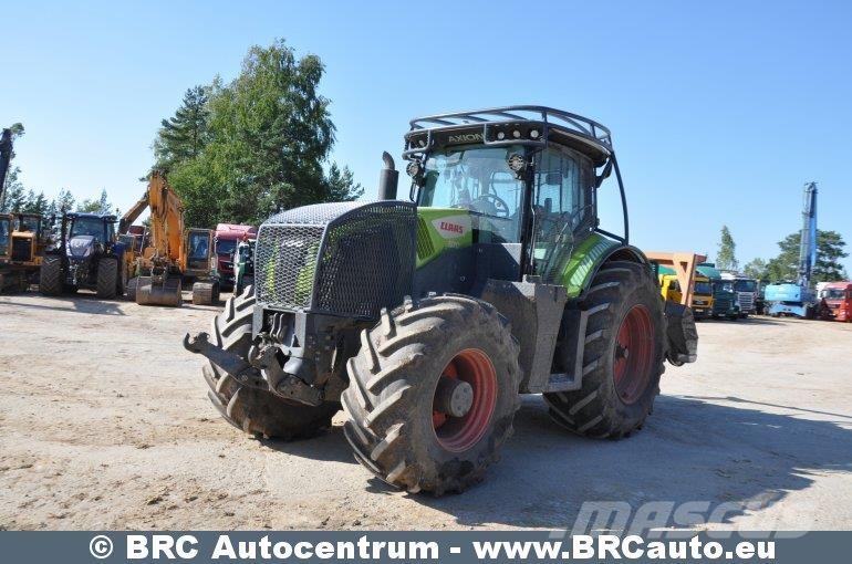 CLAAS Axion 870 Traktorer