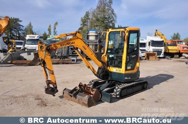 Hyundai R25Z-9AK Minigravemaskiner