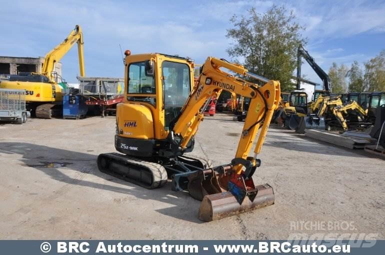 Hyundai R25Z-9AK Minigravemaskiner