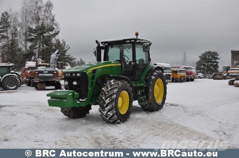 John Deere 8245R Traktorer