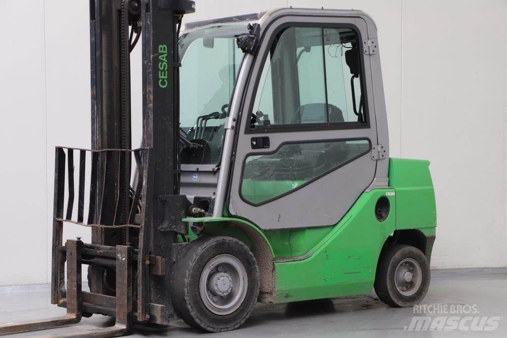 Cesab M325D Diesel gaffeltrucks