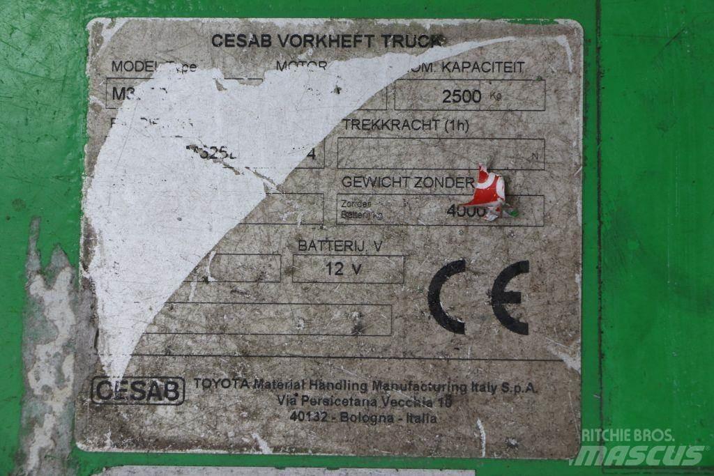 Cesab M325D Diesel gaffeltrucks