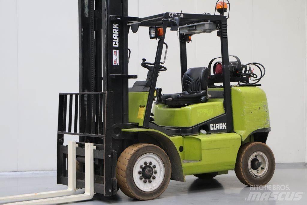 Clark CGP40 LPG gaffeltrucks